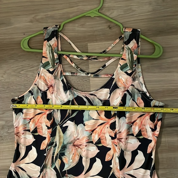 Lasagna sleeveless dress. Size 8 - Picture 8 of 8